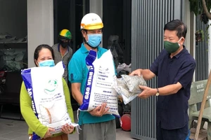 'Tôi thấy quê hương bên mình những lúc cần chia sẻ động viên'