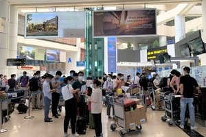 Giám đốc BV Bạch Mai vào TP.HCM điều trị bệnh nhân COVID-19 nặng