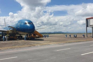 Gần 300 khách có hộ chiếu vaccine về Việt Nam cách ly 7 ngày ​