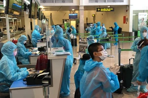 2 phương án xét nghiệm nhanh tránh ùn tắc đối với khách nhập cảnh