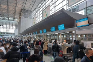 2 chuyến bay thường lệ đầu tiên từ châu Âu về Việt Nam 