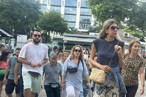 Việt Nam là điểm đến của doanh nhân, khách du lịch nhưng...