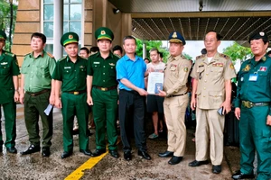 Tiếp nhận 45 công dân Việt Nam bị trục xuất từ Campuchia 