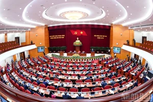 Đột phá từ Hội nghị Trung ương 2 về công tác chính trị, tư tưởng