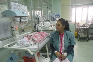 Hy hữu: Thai nhi bị dây rốn quấn cổ 4 vòng được cứu