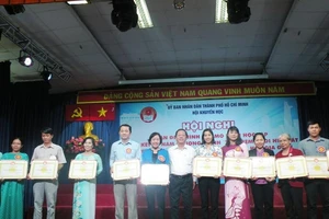 Khui 2 triệu heo đất, góp 1.000 tỉ đồng