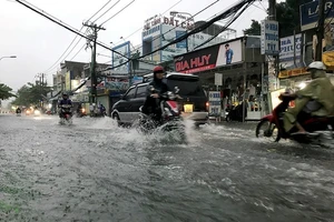 Khẩn: Học sinh TP.HCM sẽ được nghỉ học ngày mai