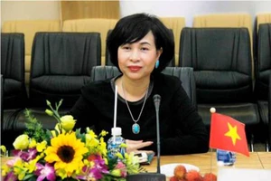 GS Mai Hồng Quỳ làm Hiệu trưởng ĐH Hoa Sen