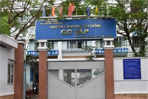 Giáo viên đưa đề, đáp án lên Facebook trước giờ thi?