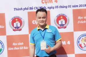 Thầy Trần Minh, giáo viên trường THCS- THPT Đào Duy Anh. Ảnh: TM