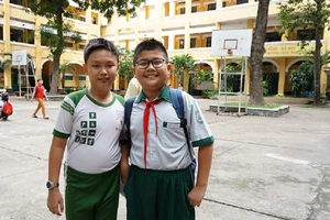 Học sinh tham dự bài khảo sát năng lực bằng tiếng Anh vào lớp 6 chuyên Trần Đại Nghĩa năm học 2019.