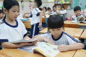 TP.HCM: Không được ép buộc HS phải mua tài liệu tham khảo