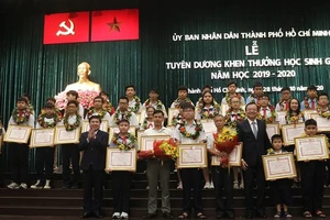  HS đạt huy chương Vàng Quốc tế sẽ được thưởng 200 triệu đồng