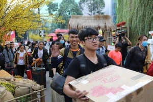 Tặng 3.000 vé xe cho sinh viên về quê đón Tết Tân Sửu 2021