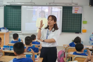 Bộ GD&ĐT chính thức bỏ chứng chỉ ngoại ngữ, tin học