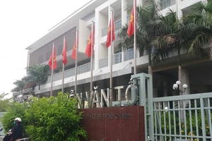 Sở GD-ĐT lên tiếng vụ hai thiếu niên bị đấm, đá tại trường