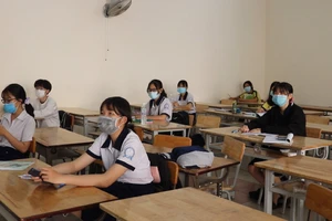 Thi lớp 10 giữa mùa dịch, TP.HCM triển khai nhiều giải pháp