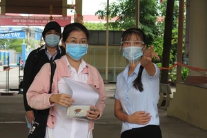 Thi tốt nghiệp THPT: Thí sinh thoải mái, sẵn sàng với bài thi tổ hợp