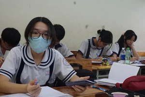 TP.HCM: Học sinh lớp 6 đến 12 bắt đầu năm học mới từ 6-9, tiểu học từ 20-9