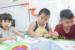 Sở GD&ĐT TP.HCM hướng dẫn mức thu học phí mới