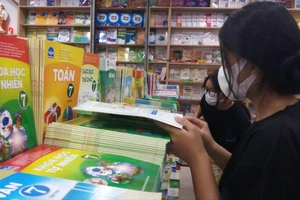 TP.HCM triển khai giới thiệu sách giáo khoa lớp 8, lớp 11 chương trình mới