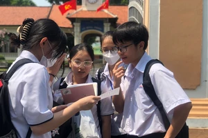 'Hữu xạ tự nhiên hương' xuất hiện trong đề thi văn học sinh giỏi quốc gia