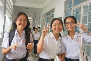 1000 học sinh lớp 9 ở TP.HCM trải nghiệm tại Trường THPT Nguyễn Hữu Cầu