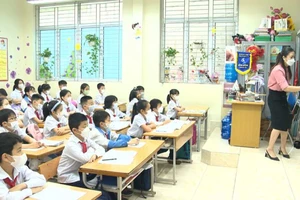 Tỉnh Quảng Ninh yêu cầu đeo khẩu trang trong trường học