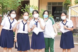 Tỉ lệ tốt nghiệp cả nước đạt 98,88%