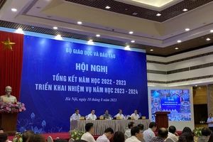 Bộ trưởng Bộ GD&ĐT: Một năm học đầy thách thức