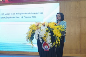 Thiếu giáo viên, đưa nhân viên chưa qua đào tạo vào chăm trẻ