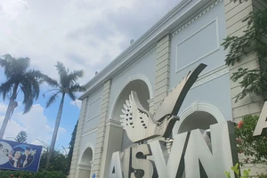 Học sinh Trường Quốc tế Mỹ Việt Nam phải nghỉ học vì không có giáo viên