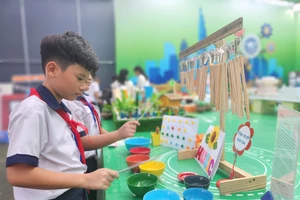 Bất ngờ trước những sản phẩm của học sinh tại ngày hội giáo dục STEM