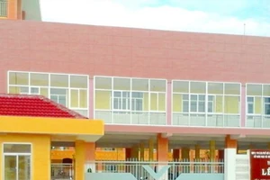 Do sơ suất khi ra đề, học sinh lớp 12 tại một trường ở TP.HCM phải kiểm tra lại