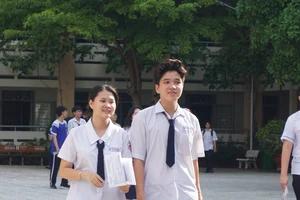 Thi tốt nghiệp THPT 2024: Xem gợi ý giải đề môn tiếng Anh