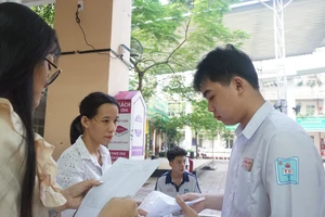 Cả nước có 585 bài thi bị điểm liệt, tiếng Anh tiếp tục đội sổ