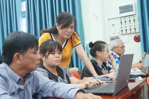 Thầy cô học kỹ năng xử lý khủng hoảng truyền thông