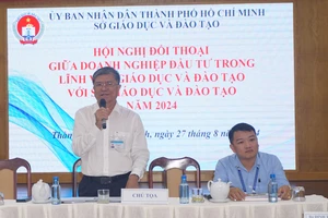 Giám đốc Sở GD&ĐT TP.HCM: 'Đấu thầu chương trình nhà trường là vô lý'
