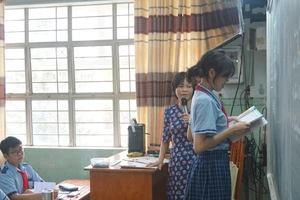 Thi lớp 10: Thấp thỏm lo môn thứ 3