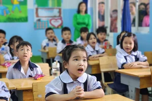 Tranh luận đề xuất không công khai sai phạm của giáo viên 