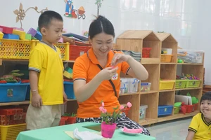 Phụ huynh TP.HCM trải nghiệm 1 ngày làm giáo viên mầm non