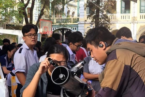 Học sinh, sinh viên hào hứng với ngày hội Toán học mở 2024