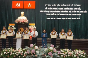 Thay đổi chính sách khen thưởng học sinh giỏi tại TP.HCM