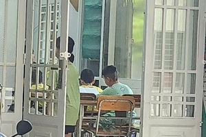 Chủ tịch UBND TP.HCM chỉ đạo việc thực hiện quy định về dạy thêm