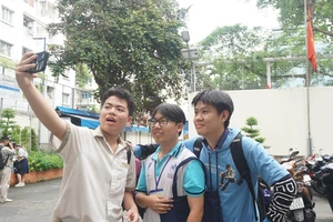 Trường Phổ thông Năng khiếu công bố đáp án các môn thi lớp 10