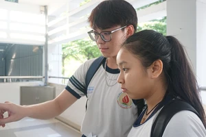 Học sinh TP.HCM hồi hộp bước vào kỳ thi thử tốt nghiệp THPT 2025