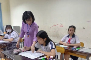 Gợi ý giải đề Toán thi vào lớp 10 tại TP.HCM