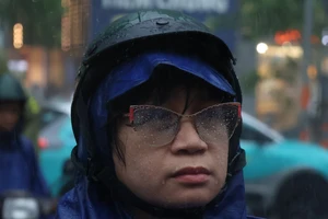 Những khoảnh khắc đẹp trong kỳ thi tốt nghiệp THPT 2025