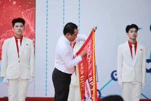 8 trường học tại TP.HCM vinh dự đón nhận Huân chương lao động