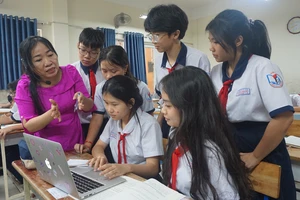 Tin vui cho giáo viên TP.HCM: Dạy học 2 buổi/ngày được trả lương thêm giờ